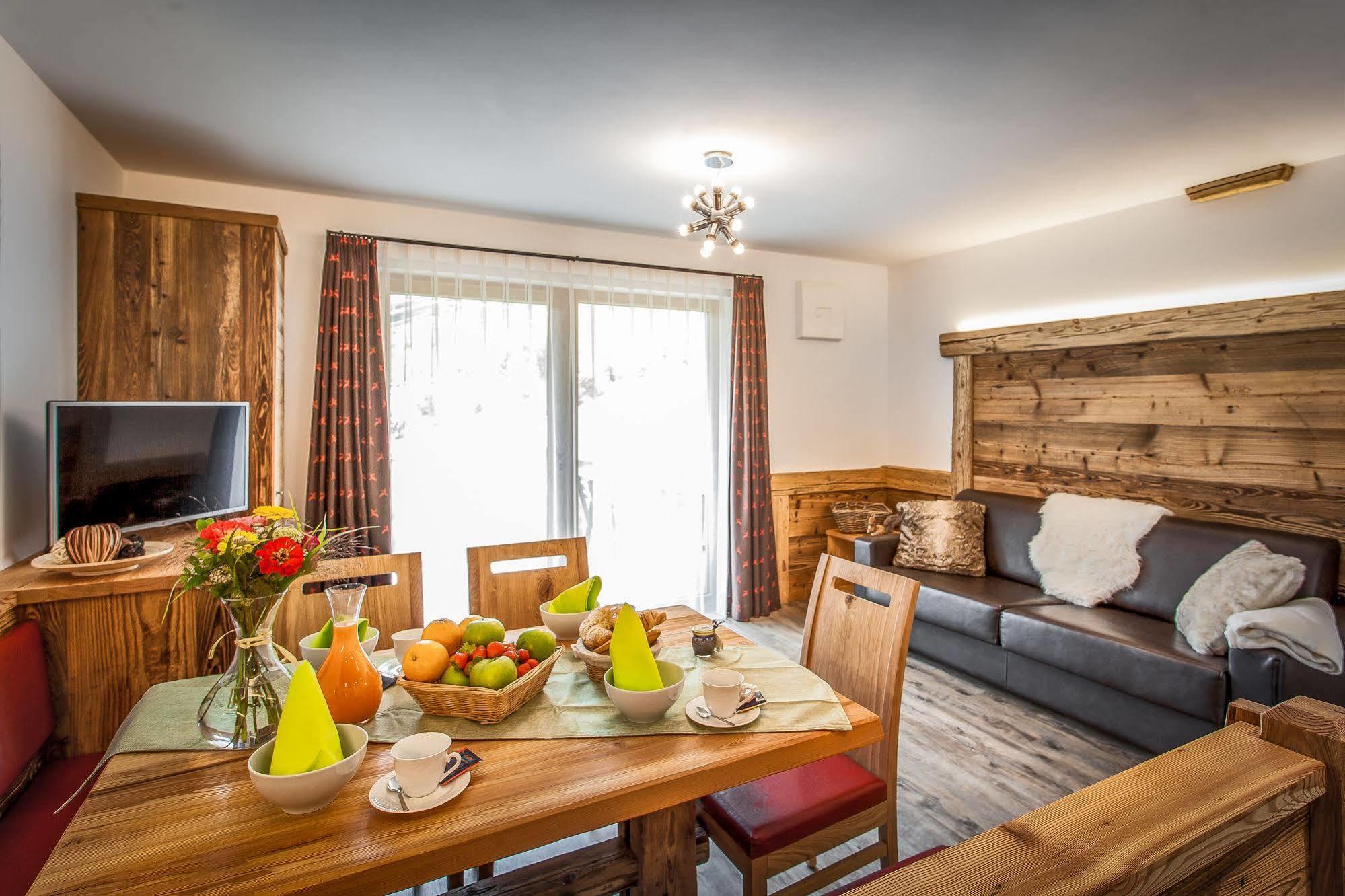Alpine Mountain Chalet San Vigilio Di Marebbe Exterior foto